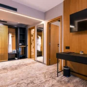 Hotel Bucura Căciulata - Apartament cu living Hotel & Spa BUCURA