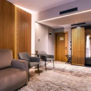 Hotel Bucura Căciulata - Apartament cu living și canapea extensibilă Hotel & Spa BUCURA